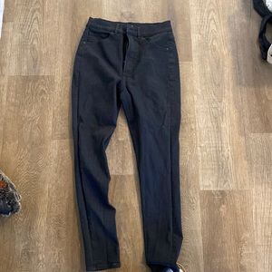 Black skinny jeans